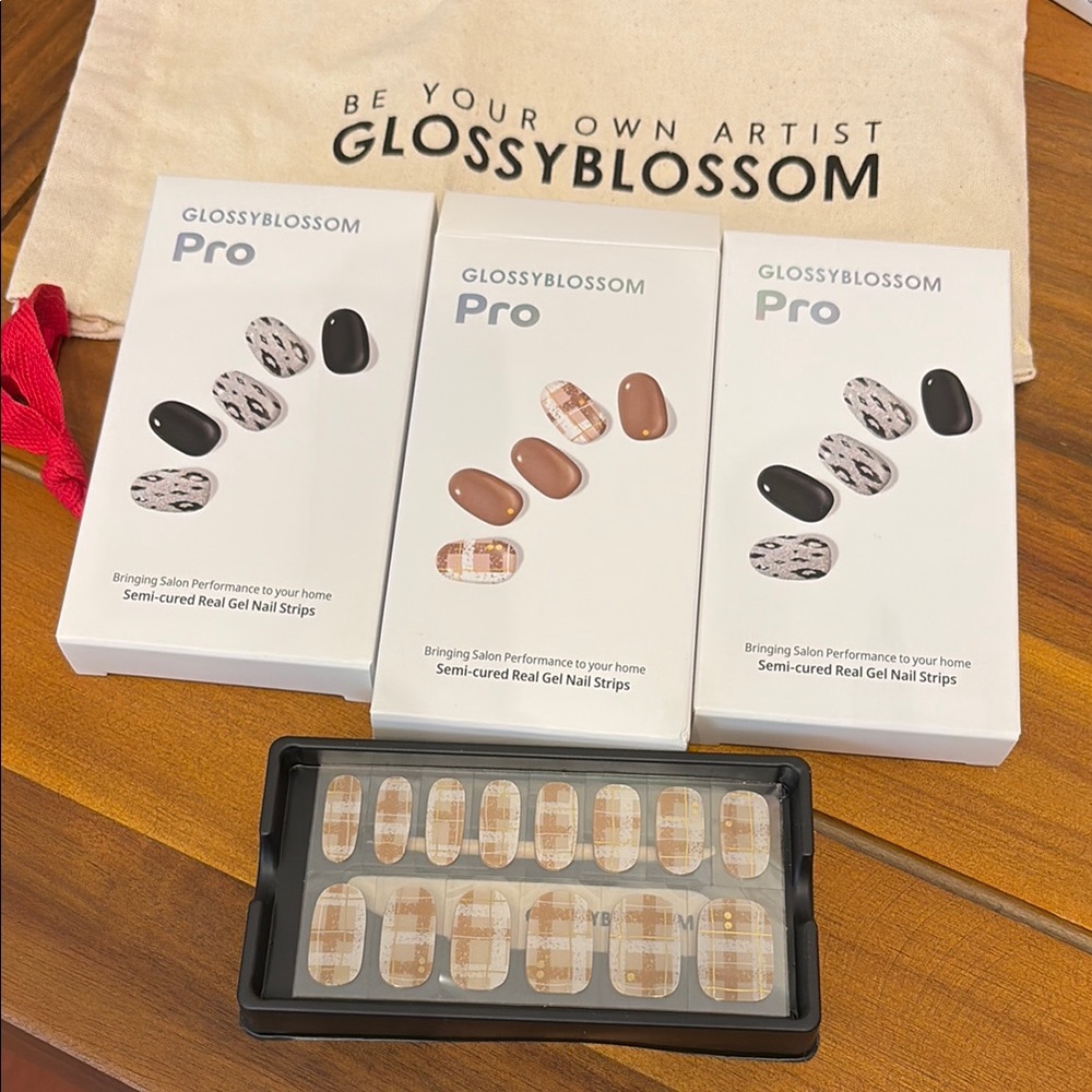 GlossyBlossom Pro Real Gel Nail Strips Set